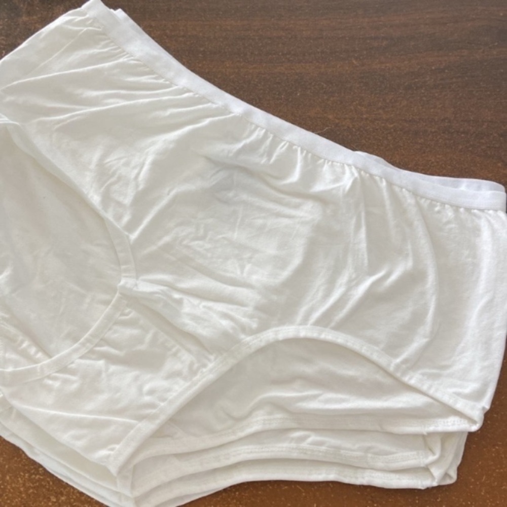 New 5 Pack Cotton Spandex Panties
Briefs plus size 6X 7X 14 woman within stretch